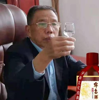 听《美酒牟台》 品牟台美酒 更与明星同框 ——企业歌曲《美酒牟台》及MV隆重上线(图3) 听《美酒牟台》 品牟台美酒 更与明星同框 ——企业歌曲《美酒牟台》及MV隆重上线(图3)
